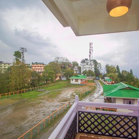 The Pelling Resort Esterno foto