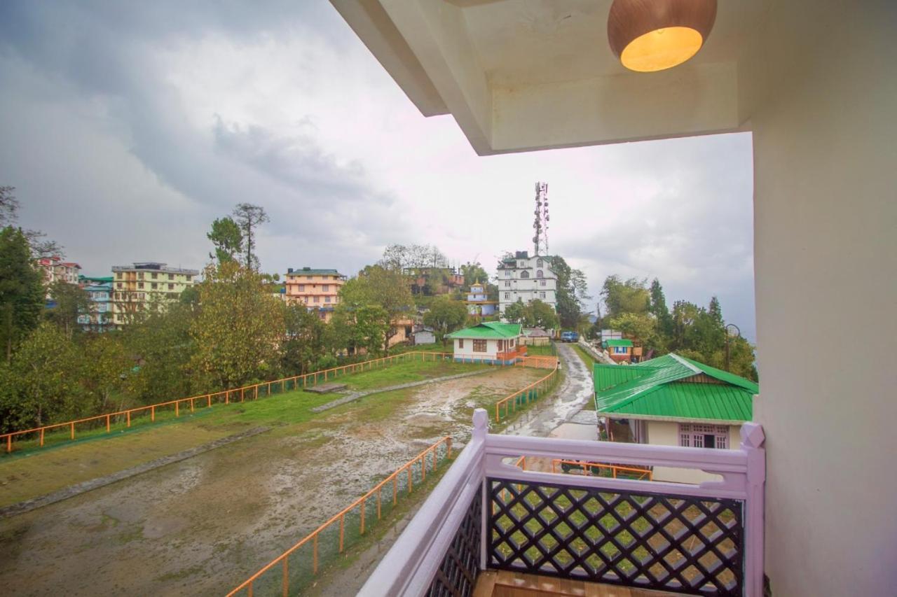 The Pelling Resort Esterno foto