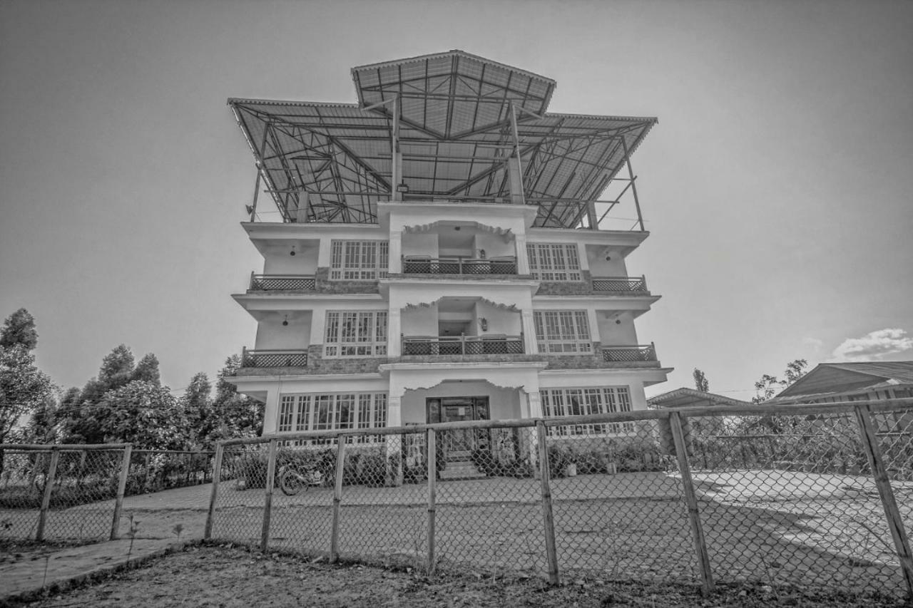 The Pelling Resort Esterno foto