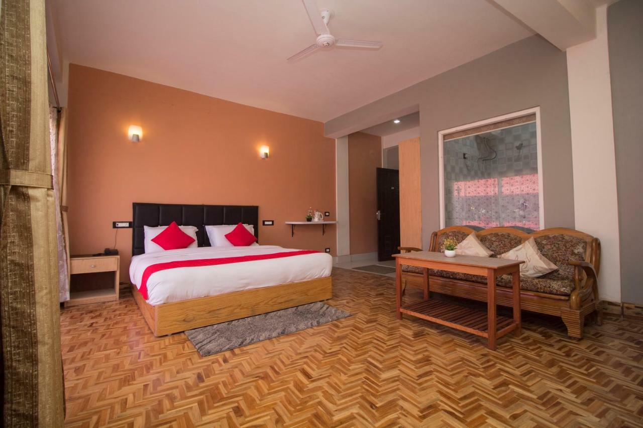 The Pelling Resort Esterno foto