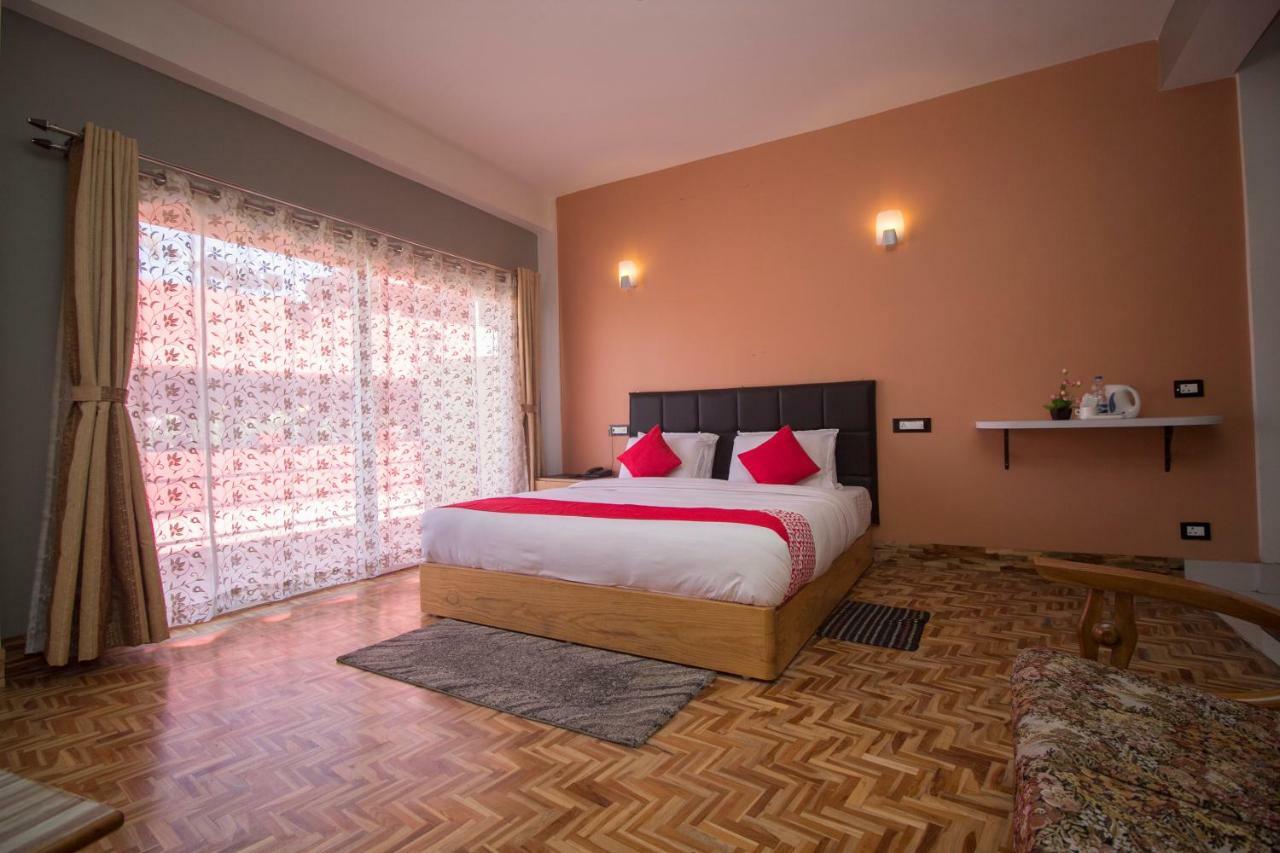 The Pelling Resort Esterno foto