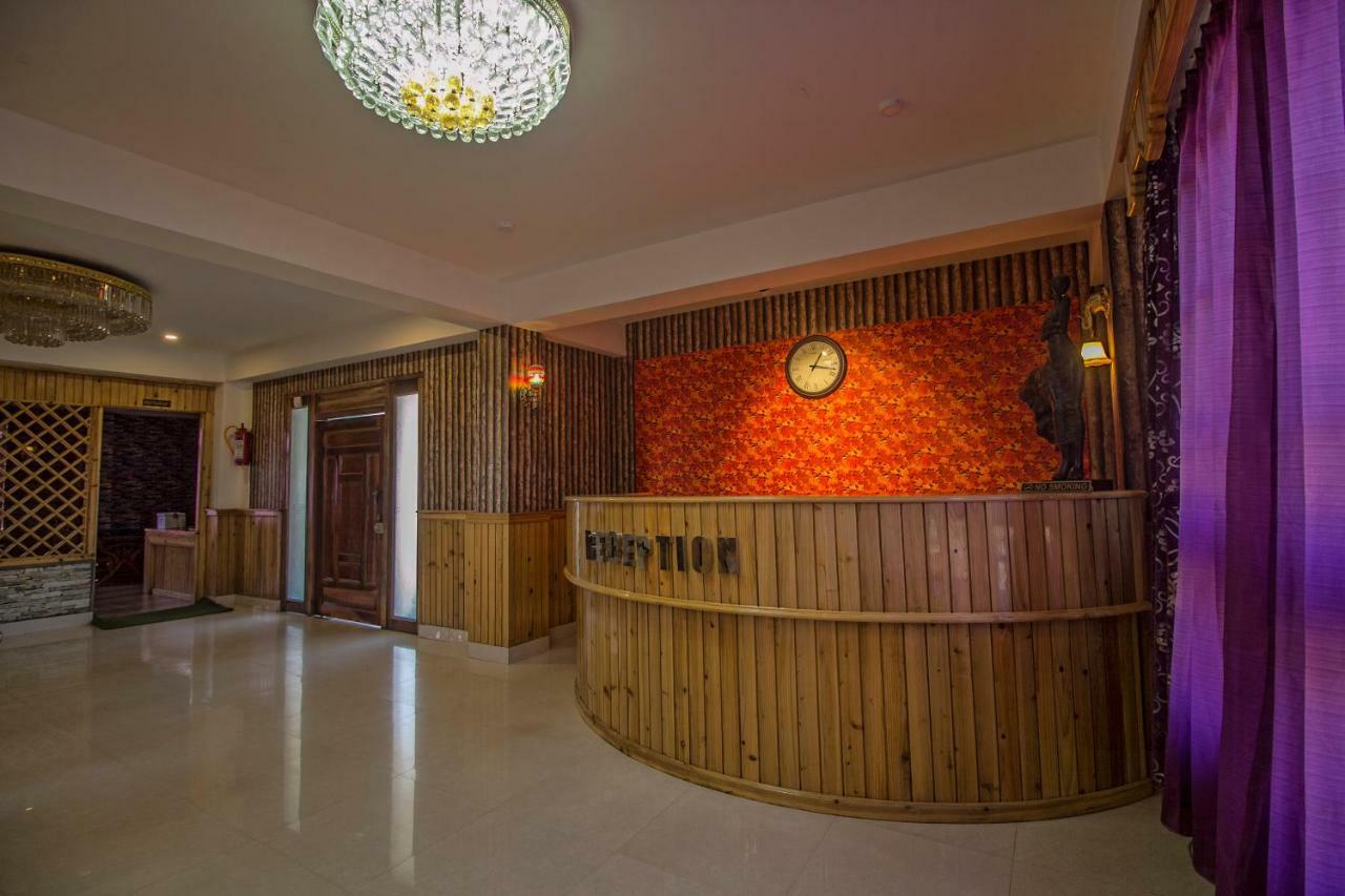 The Pelling Resort Esterno foto