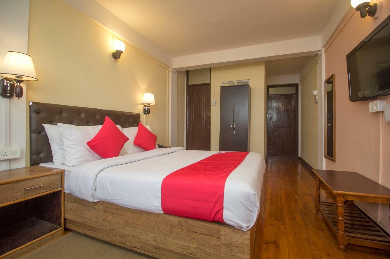 The Pelling Resort Esterno foto