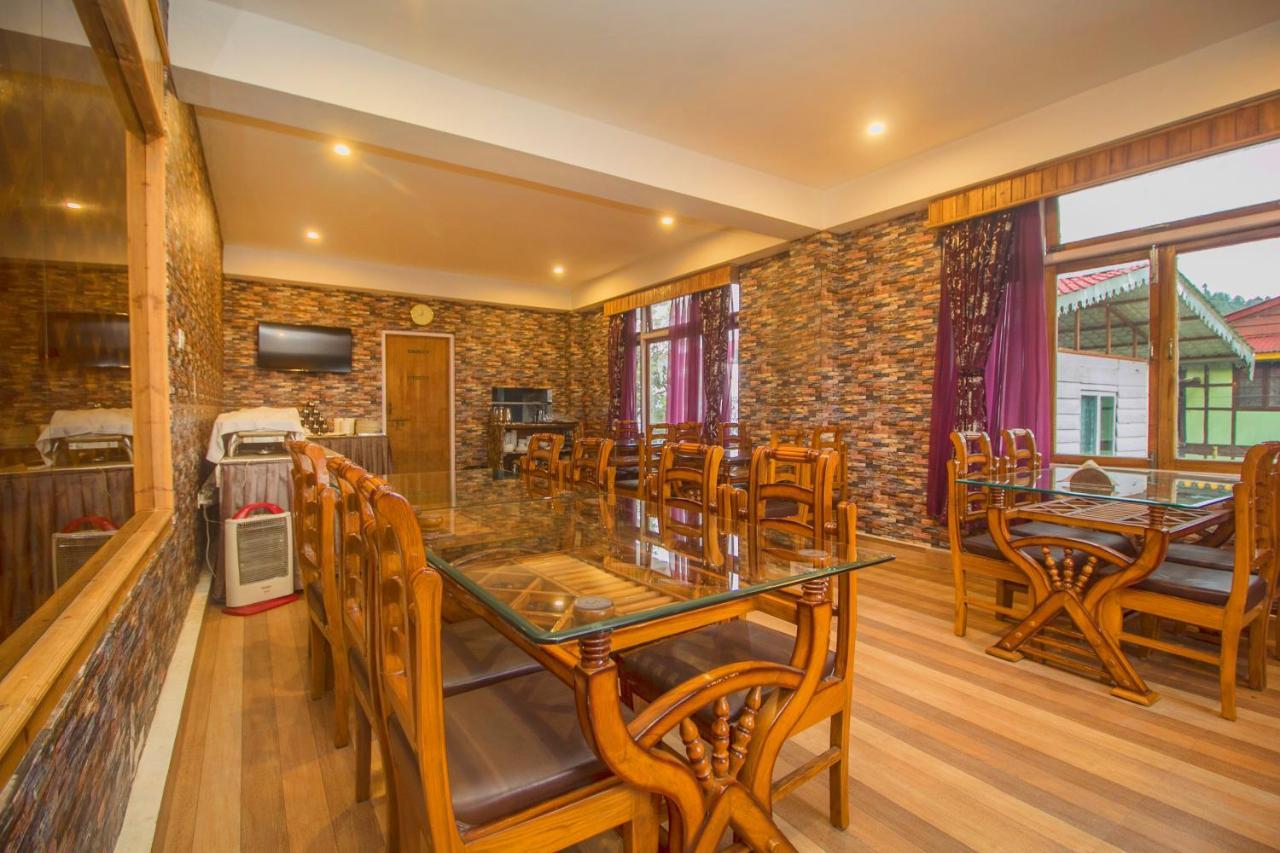 The Pelling Resort Esterno foto